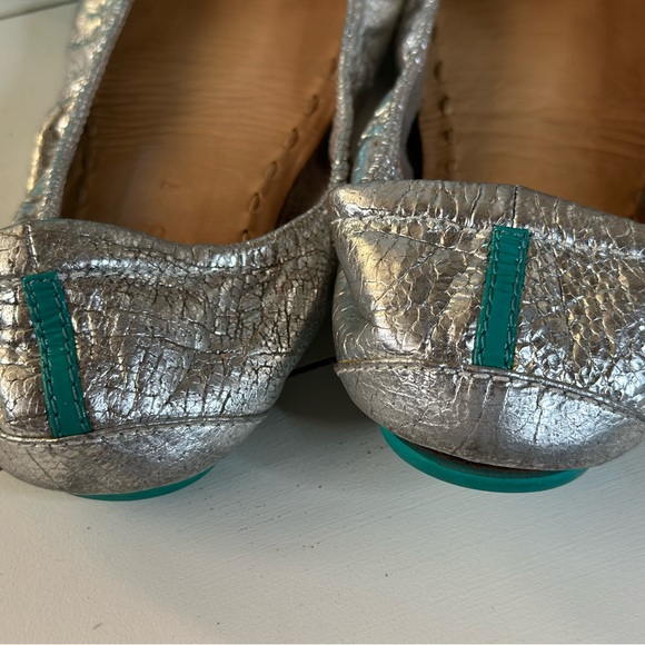 Tieks Size 7 Silver Screen - Picture 7 of 8